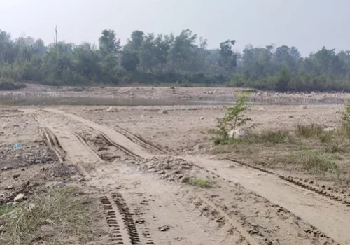 स्वामित्व विवादले खोला तस्करलाई फाईदा