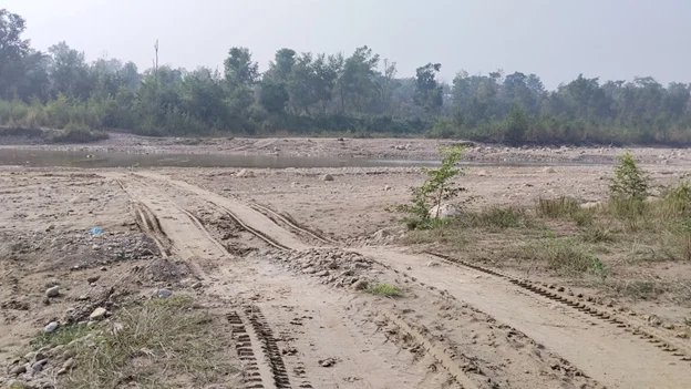 स्वामित्व विवादले खोला तस्करलाई फाईदा