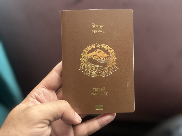 हुलाकमार्फत राहदानी वितरण सेवाप्रति बढ्दो आकर्षण, ललितपुरमा ४३ जनाले पाए सेवा
