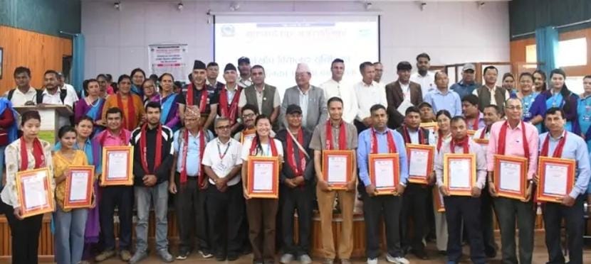 पूर्णखोप सुनिश्चित विद्यालय घोषणा गर्ने देशकै पहिलो पालिका बन्यो मण्डनदेउपुरपालिका