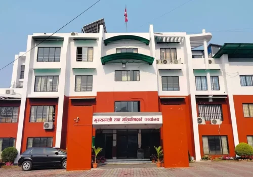बागमती सरकारबाट बाहिरिँदै एमाले, आजै ६ मन्त्रीले बुझाउने सामूहिक राजीनामा