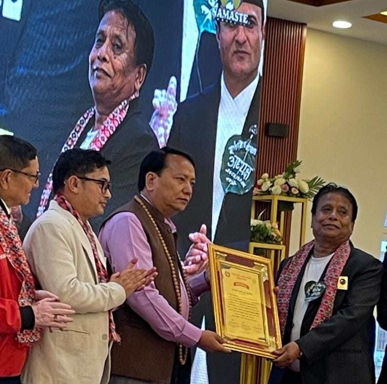 रोटरी क्लब अफ रोटरी धुलिखेलको तर्फबाट काभ्रे जिल्लाका बर्थिङ सेन्टरलाई १० वटा अल्ट्रासाउन्ड मेसिन प्रदान