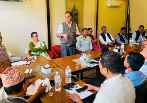 बागमती सरकारप्रति एमालेको ‘पर्ख र हेर’ नीति, समर्थन यथावत्