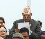 प्रधानमन्त्री र मन्त्रीलाई टिसर्ट लगाएर संसदमा आउन रोक लगाइयोस् : एमाले सांसद पोखरेल