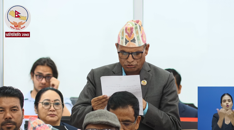 प्रधानमन्त्री र मन्त्रीलाई टिसर्ट लगाएर संसदमा आउन रोक लगाइयोस् : एमाले सांसद पोखरेल
