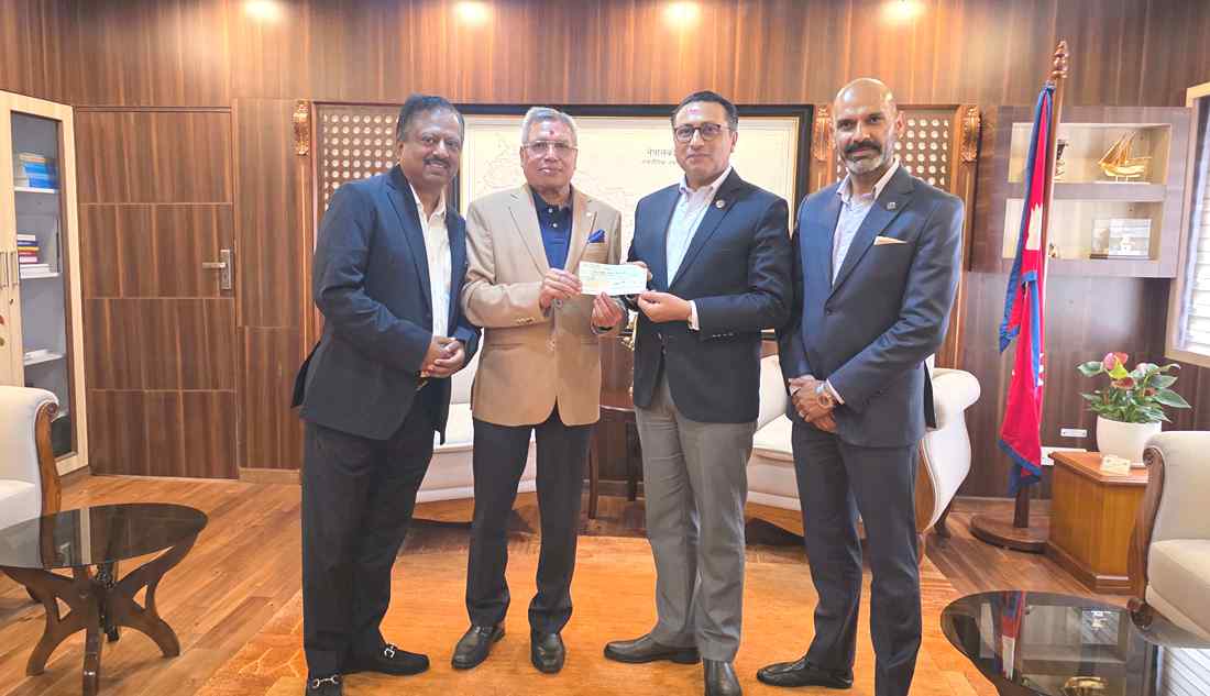 बाढी प्रभावितका लागि नेपाल लाइफद्वारा दुई करोड ५१ लाख सहयोग
