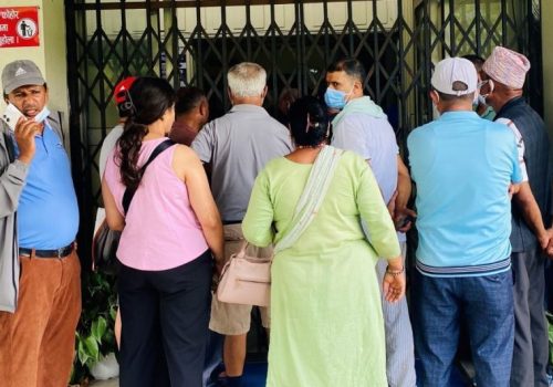 पोखरामा भोटेकोसी बाढीमा मृत्यु भएकाहरूको शव पहिचान र परीक्षण सुरु