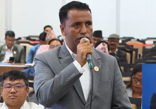 तातोपानी नाका तत्काल सञ्चालन गर्न सांसद दुलालको सरकारसँग माग
