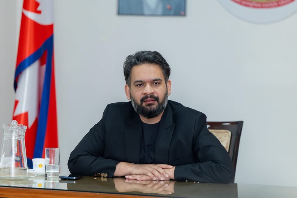 भोटेकोशी बाढीपीडितको पुनःस्थापनामा स्रोतको कमी हुन नदिने प्रधानमन्त्री शाहको प्रतिबद्धता