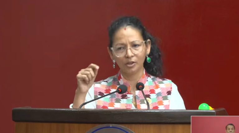 मजदुर बस्तीदेखि संसद्को रोस्टमसम्मको यात्रा : रेणु चन्द