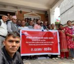 भोटेकोशी बाढीपीडितका लागि सुरक्षा तथा आउटसोर्स श्रमिकद्वारा ६५ हजार ५ सय सहयोग