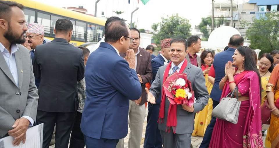 LCIF बाट भोटेकोसी पीडितलाई ३ करोड २५ लाख, अन्तर्राष्ट्रिय डाइरेक्टर लायन राजन लम्साल आफैं पीडितसँङै त्रिशुलीमा