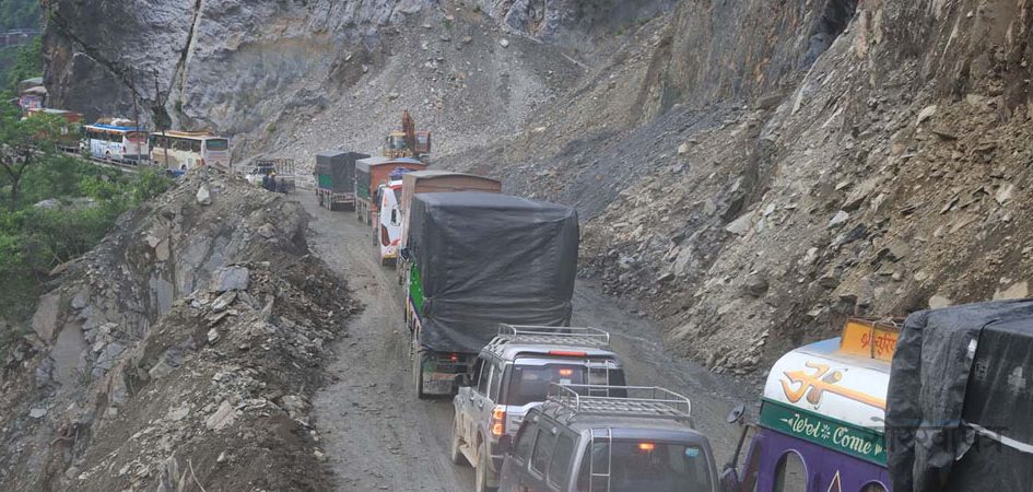 मुग्लिन–नारायणगढ सडक दुईतर्फी सञ्चालनमा